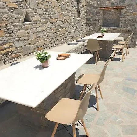 Hh Bay Apartment Logaras